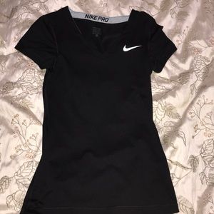 NIKE PRO SHIRT